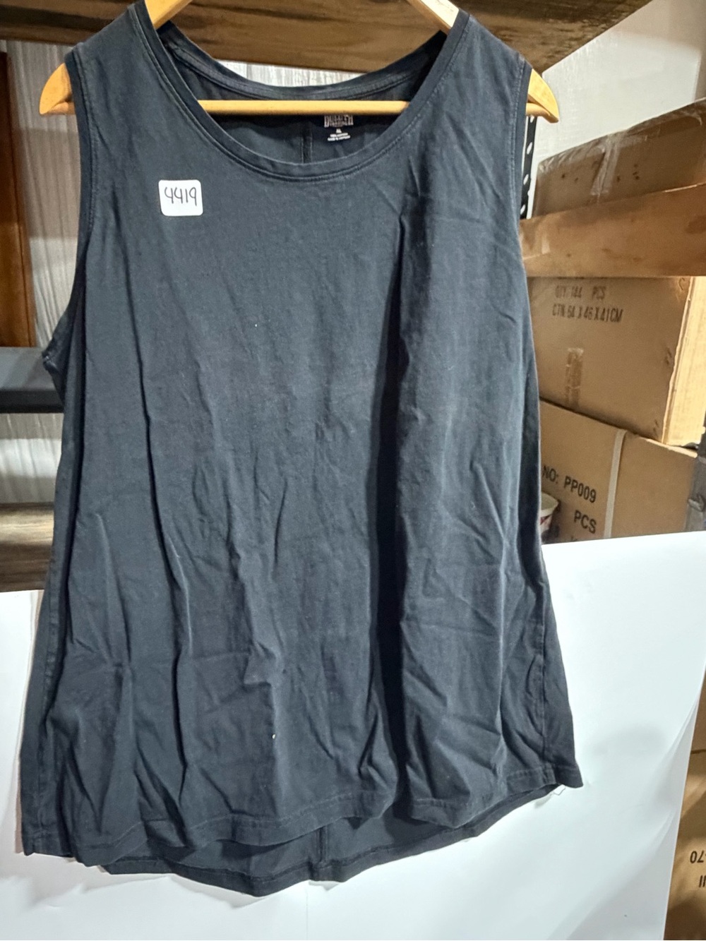 #4419-Duluth Trading Co Black Crewneck Tank Top